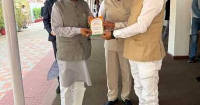 *कोरबा भाजपा कार्यालय के नवीन भवन का भूमिपूजन 2 फरवरी को, रायपुर में मुख्यमंत्री सहित सभी मंत्रिमंडल एवं संगठन को दिया गया आमंत्रण पत्र संगठन की अगुवाई कोरबा भाजपा के जिला अध्यक्ष गोपाल मोदी द्वारा किया गया*