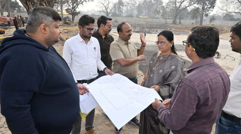 *सीवरेज ट्रीटमेंट प्लांट व हाईटेक बस स्टैण्ड निर्माण कार्यो में गति लाकर समयसीमा में कार्य पूरा करें – महापौर*