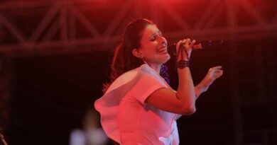 *पाली महोत्सव 2026 में संगीत और भक्ति का अनोखा संगम, कलाकारों ने दी मनमोहक प्रस्तुति,बॉलीवुड सिंगर्स मीत ब्रदर्स, खुशबू ग्रेवल, सलमान अली की गीतों पर झूमे श्रोता,हंसराज रघुवंशी के शिव भजनों से महोत्सव में छाया भक्तिमय रंग,स्थानीय छत्तीसगढ़ी कलाकारों ने महोत्सव में बढ़ाया रंग और उत्साह*