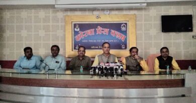 *दो दिवसीय श्री श्याम फाल्गुन एवं होली महोत्सव 2026  श्री श्याम मित्र मंडल, कोरबा द्वारा दो दिवसीय श्री श्याम फाल्गुन एवं होली महोत्सव का भव्य आयोजन दिनांक 26 फरवरी एवं 27 फरवरी 2026 को श्री श्याम मंदिर, मिशन रोड, कोरबा में किया जा रहा है,इस अवसर पर श्री श्याम फाल्गुन निशान यात्रा एवं विशाल भजन संकीर्तन जैसे दिव्य धार्मिक कार्यक्रम संपन्न होंगे*