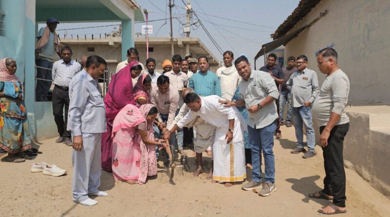 *अदाणी फाउंडेशन की सीएसआर पहल: उरगा में कोरबा पावर द्वारा 500 मीटर सीसी रोड निर्माण का भूमिपूजन,क्षेत्र में अधोसंरचना विकास के लिए हो रहा तेजी से कार्य,⁠गांव के साथ साथ स्कूलों का भी हो रहा कायाकल्प*