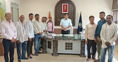 *कोरबा जिले के प्रगतिशील मत्स्य कृषकों का अध्ययन भ्रमण सफल, कलेक्टर से की मुलाकात*