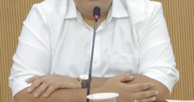 *कलेक्टर ने ली बैंकिंग संस्थानों की बैठक,शासकीय योजनाओं के ऋण वितरण व प्रगति की हुई समीक्षा,पीएम सूर्यघर व पीएम स्वनिधि योजना के ऋण प्रकरणों की स्वीकृति में प्रगति लाने के दिए निर्देश,योजनाओं के क्रियान्वयन में सक्रिय भूमिका निभाएं बैंक – कलेक्टर*