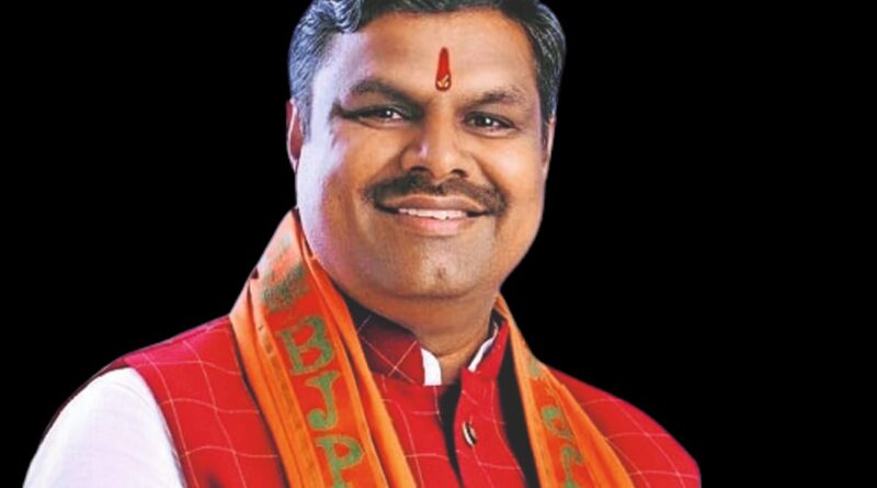 *वीएसके ऐप में तकनीकी त्रुटियों का होगा शीघ्र समाधान, तकनीकी समस्या के कारण किसी शिक्षक का वेतन नहीं कटेगा : शिक्षा मंत्री गजेंद्र यादव,लगभग डेढ़ लाख शिक्षक नियमित रूप से ऑनलाइन उपस्थिति दर्ज कर निभा रहे हैं अपनी जिम्मेदारी, शिक्षा मंत्री ने जताया आभार,85 प्रतिशत शिक्षक रोज लगाते है ऑनलाइन अटेंडेंस*