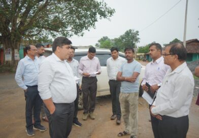 *सड़क निर्माण कार्यों में तेजी लाएं, ग्रामीणों की सुविधा का रखें विशेष ध्यान: कलेक्टर दुदावत पीएम जनमन एवं पीएमजीएसवाई की सड़कों का किया निरीक्षण, 15 नवंबर तक कार्य पूर्ण करने के निर्देश पसान स्वास्थ्य केंद्र का निरीक्षण कर मरीजों को बेहतर स्वास्थय सुविधाएं उपलब्ध कराने दिए निर्देश*