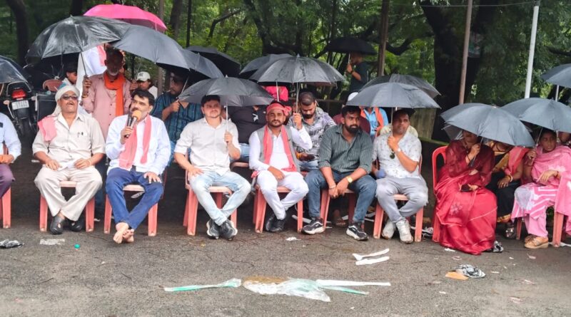 *ACB समूह की कोल वाशरियों और पावर प्लांट्स में महाघोटाले की आशंका, भारतीय जनाधिकार पार्टी ने की 1999 से CBI-SIT जांच की मांग,दीपका में तेज बारिश के बीच 6 घंटे का धरना-प्रदर्शन, तहसीलदार के माध्यम से राष्ट्रपति और प्रधानमंत्री को भेजा ज्ञापन,11 सितंबर को SECL मुख्यालय बिलासपुर का महाघेराव करने और 2 अक्टूबर को इंसानियत सभा आयोजित करने की चेतावनी*