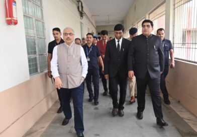 *माननीय मुख्य न्यायमूर्ति श्री रमेश सिन्हा ने किया कोरबा जिला न्यायालय का निरीक्षणः न्यायालयीन व्यवस्थाओं, अधोसंरचना एवं निर्माण कार्यों का लिया जायजा, अधिवक्ता संघ द्वारा न्यायमूर्ति का किया गया सम्मान*