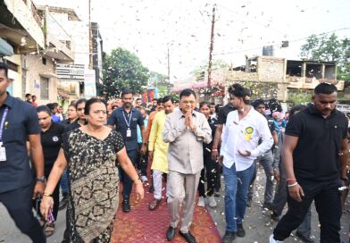 *कृष्ण जन्माष्टमी पर उद्योग मंत्री लखनलाल देवांगन ने विभिन्न मंदिरों में किए बाल गोपाल के दर्शन,मथुरा-वृंदावन की तरह सजा सप्तदेव मंदिर, शहरभर में कृष्ण जन्माष्टमी की रही धूम*