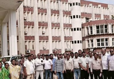 *SECL प्रबंधन के उदासीन रवैये से हरदीबाजार के ग्रामीणों में आक्रोश, 5 अक्टूबर को सीएमडी कार्यालय बिलासपुर के घेराव और तालाबंदी का ऐलान,विधायक की मौजूदगी में बैठक के बाद भी नहीं सुलझे मुआवजा, रोजगार व पुनर्वास के मुद्दे,2-3 दिन में समाधान के आश्वासन के बाद भी प्रबंधन की चुप्पी से बढ़ा असंतोष,ग्राम पंचायत हरदीबाजार के सरपंच लोकेश्वर सिंह कंवर व कटघोरा विधायक प्रेमचंद पटेल के नेतृत्व में होगा उग्र एवं शांतिपूर्ण आंदोलन*